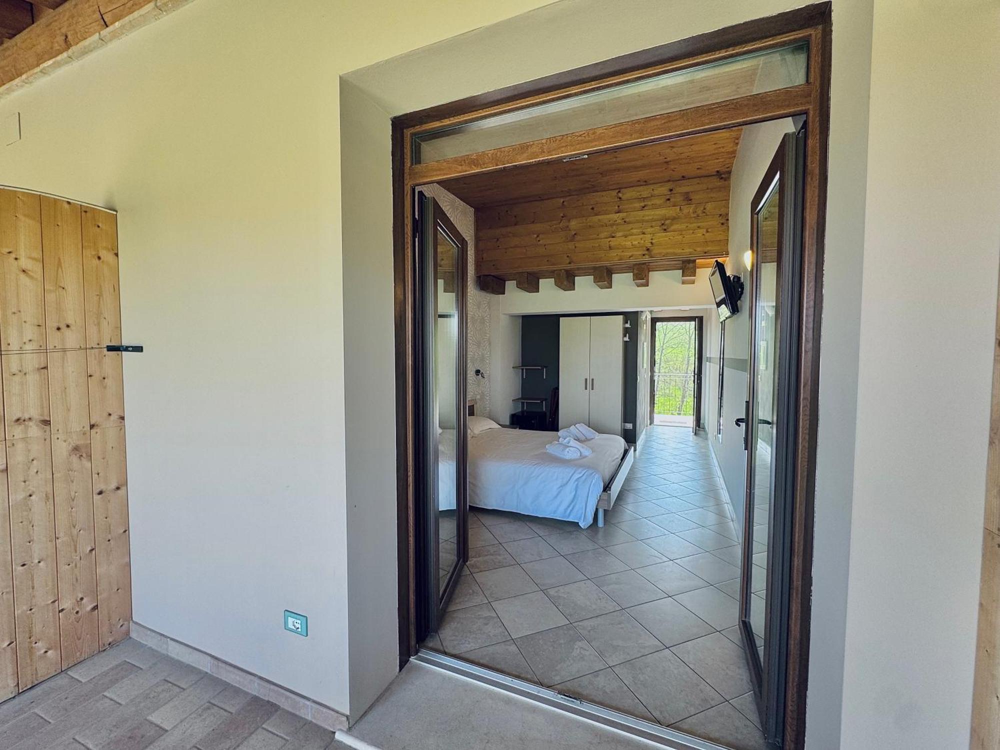Agriturismo B&B Cascina Reciago Дезенцано-дель-Гарда Экстерьер фото